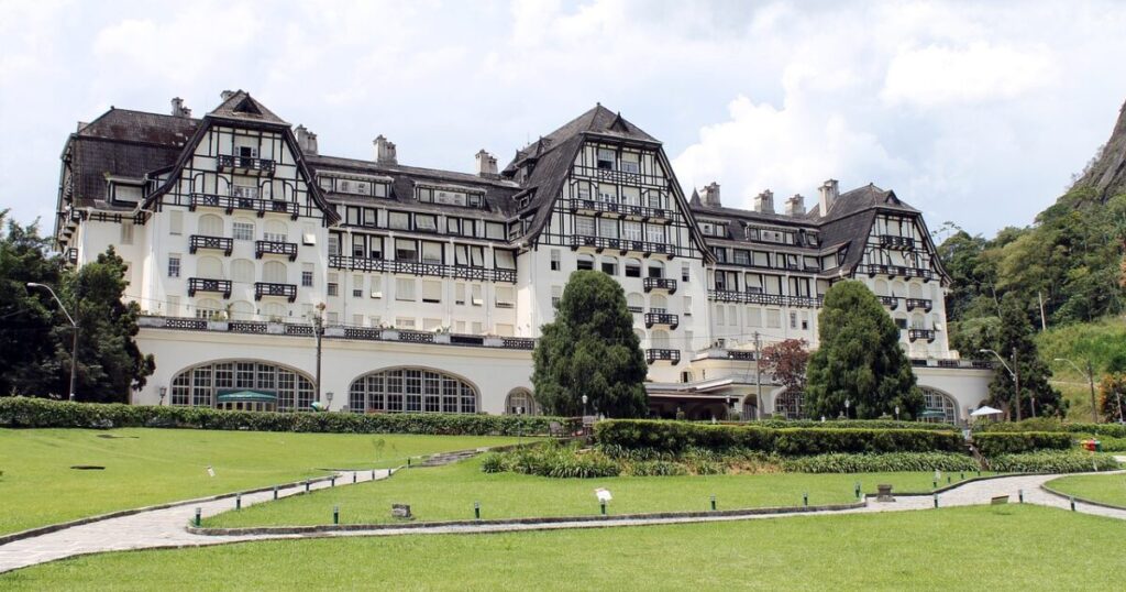 Quitandinha Palace: A Monument of Grandeur in Petrópolis